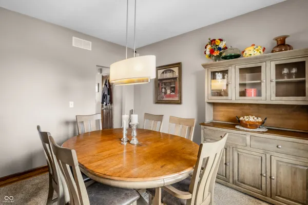 $439,000 | 2033 Cheyenne Trail, Columbus, IN 47203