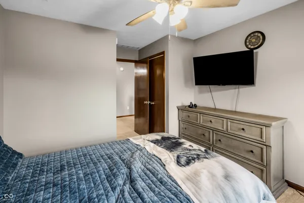 $439,000 | 2033 Cheyenne Trail, Columbus, IN 47203