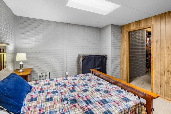 $439,000 | 2033 Cheyenne Trail, Columbus, IN 47203