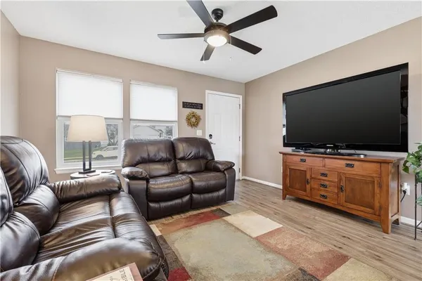 $227,900 | 1304 South 5th Street East, Louisburg, KS 66053