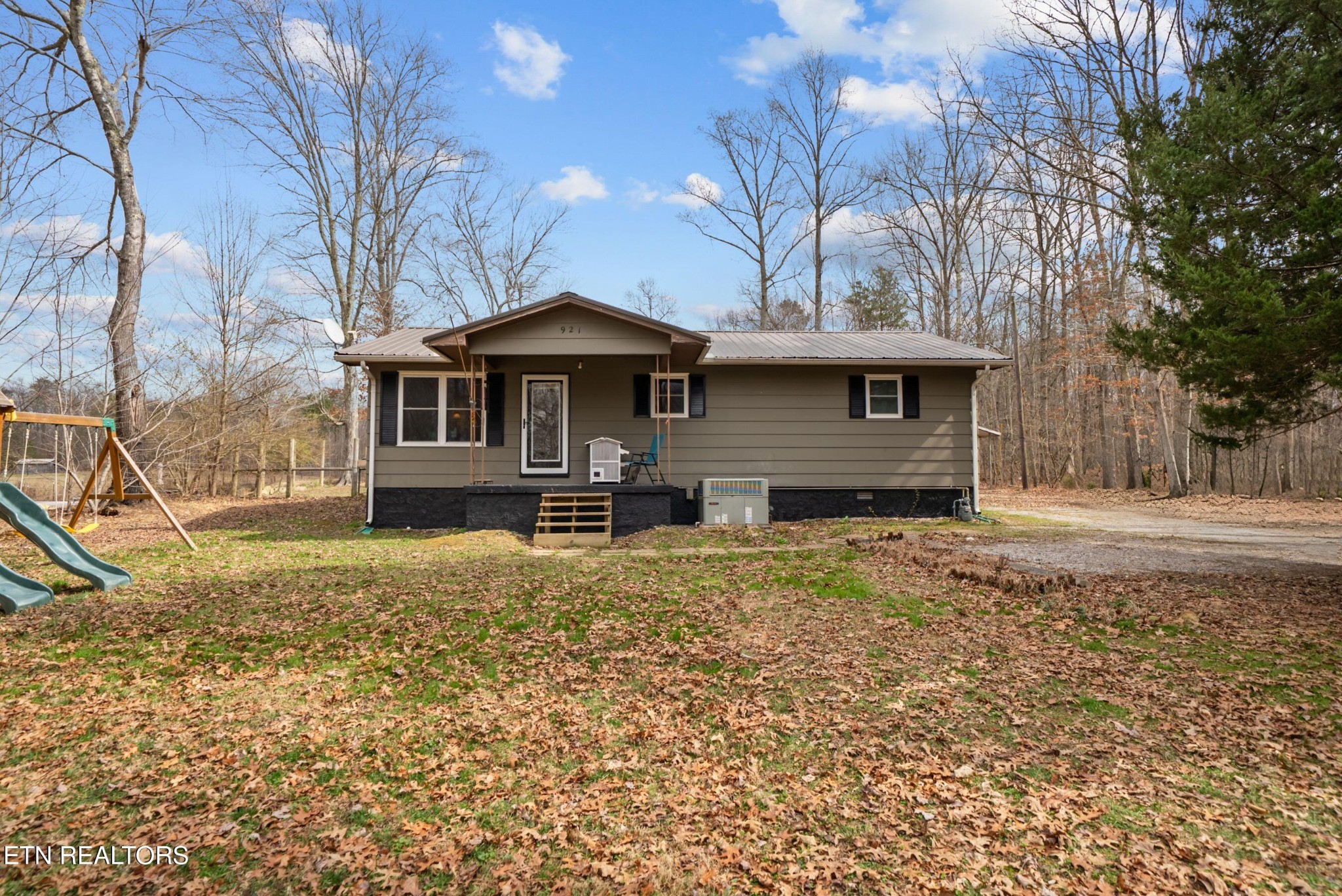 921 Fred Young Road Jamestown, TN 38556 - Photo 20 of 43 Gallery Image 20