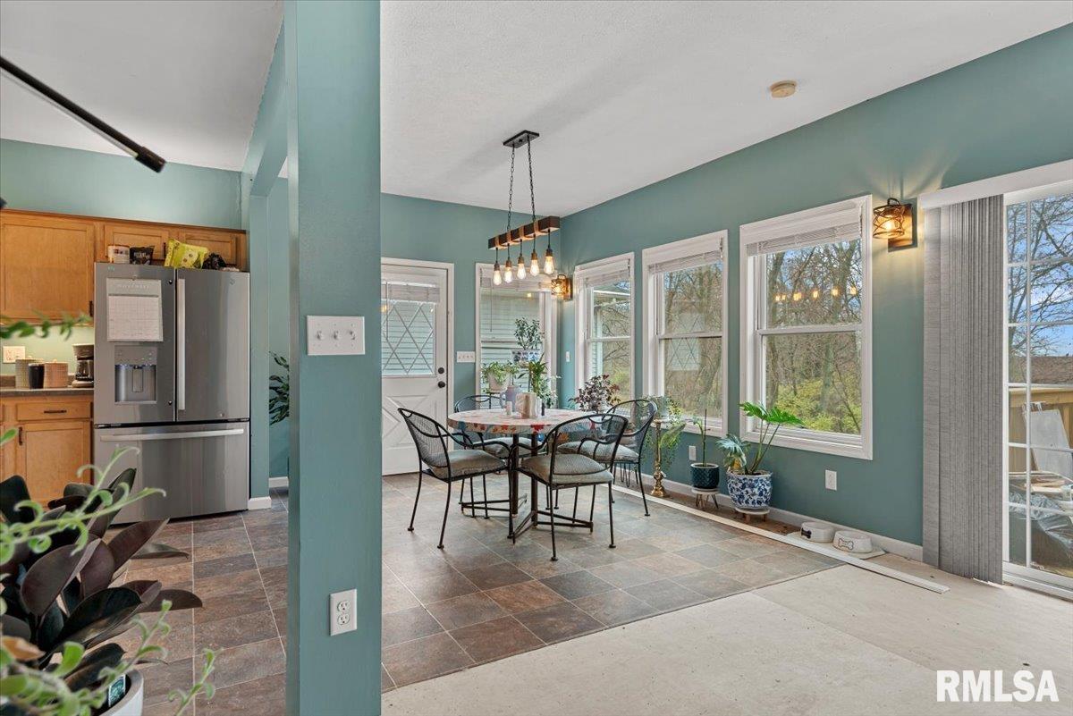 201 South 3rd Street Divernon, IL 62530 - Photo 22 of 53