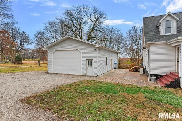 $189,900 | 201 South 3rd Street, Divernon, IL 62530