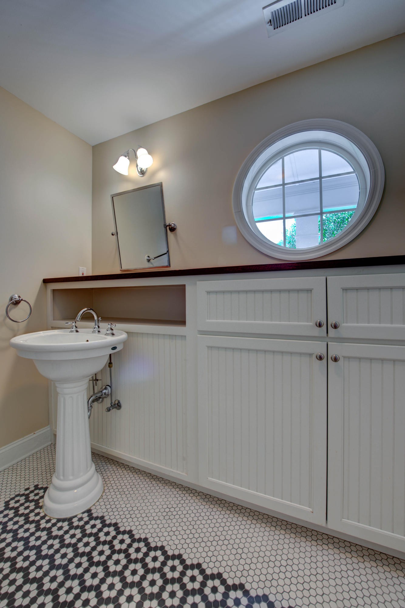 100 Graham Place Oak Ridge, TN 37830 - Photo 23 of 32