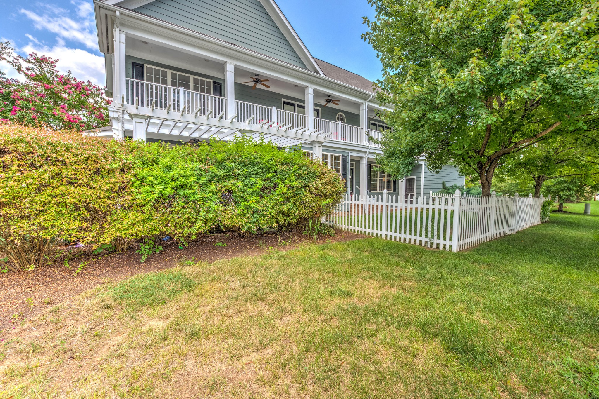 100 Graham Place Oak Ridge, TN 37830 - Photo 3 of 32