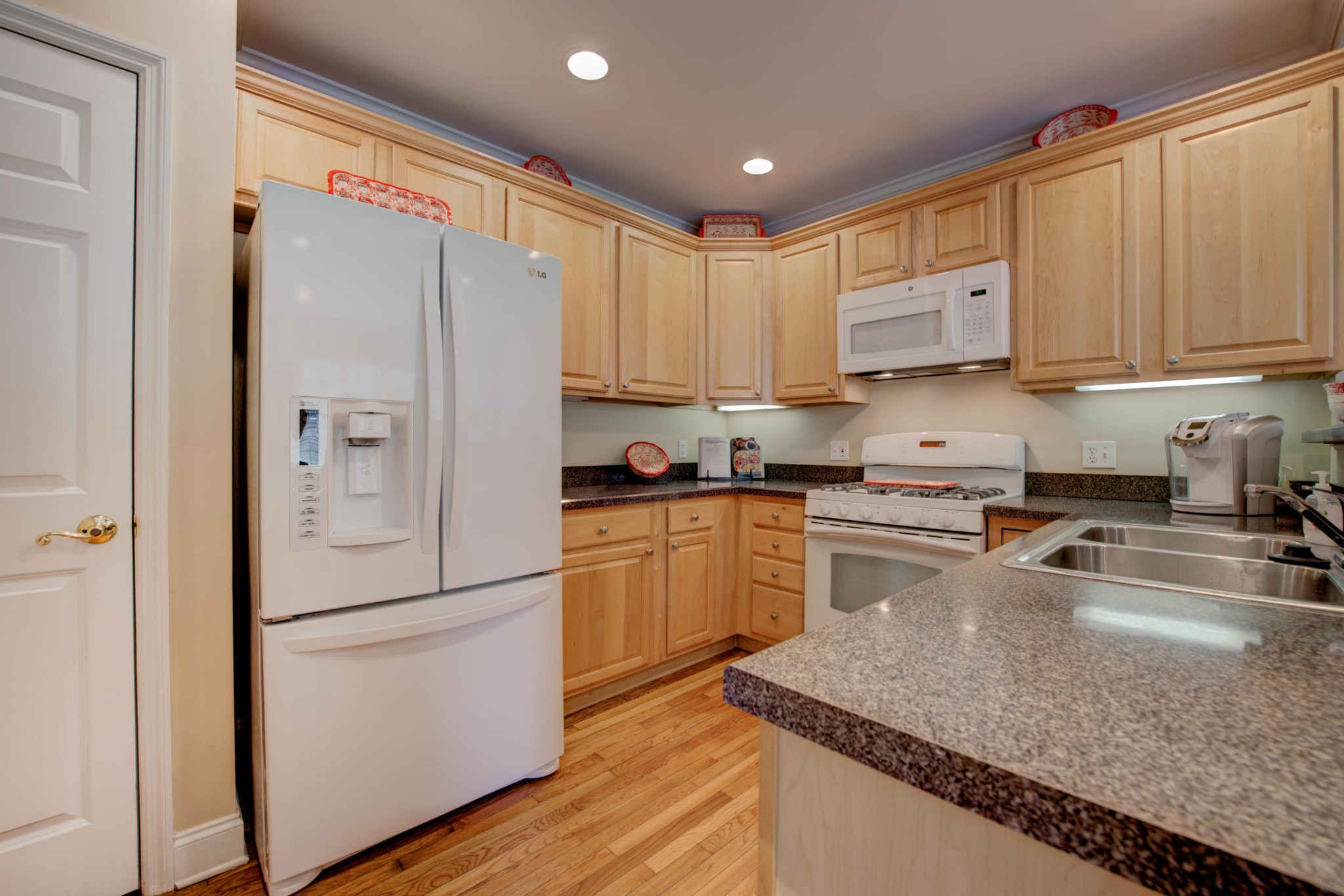 100 Graham Place Oak Ridge, TN 37830 - Photo 9 of 32