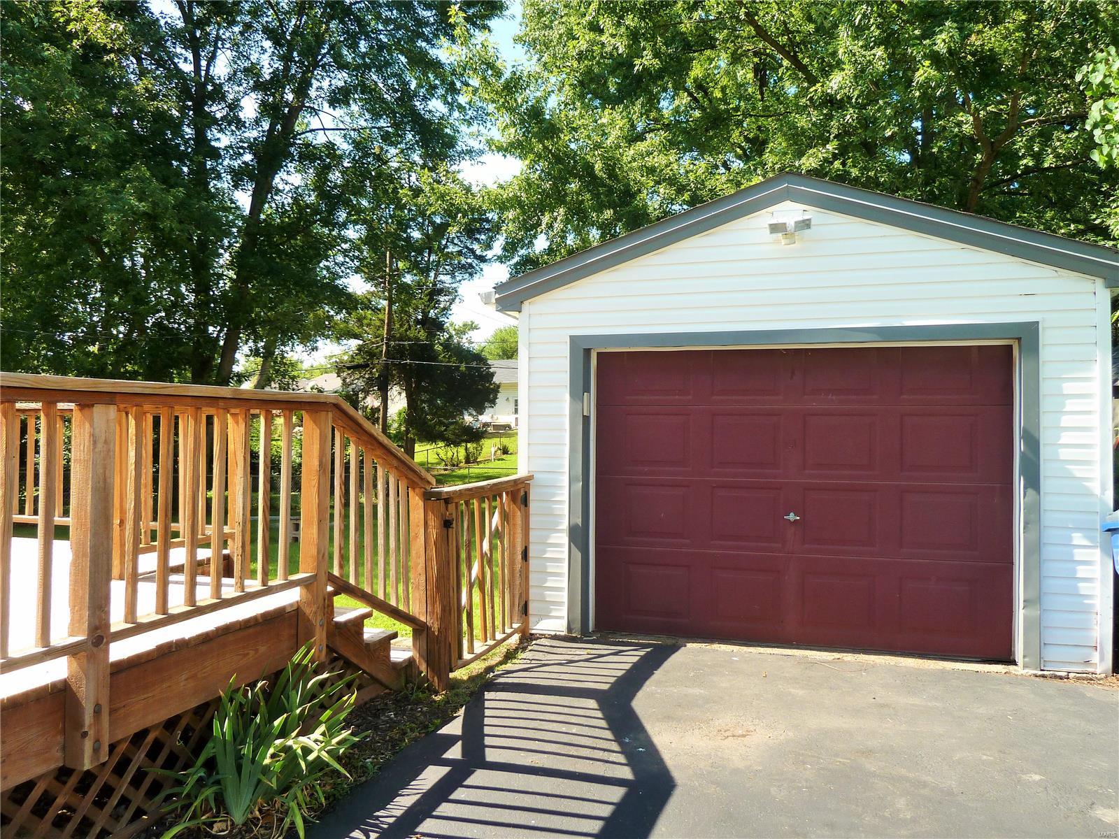 75 Derhake Road Florissant, MO 63031 - Photo 25 of 26 Gallery Image 25