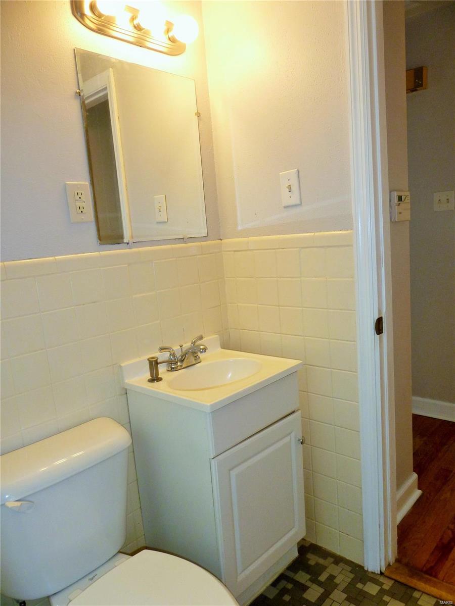 75 Derhake Road Florissant, MO 63031 - Photo 10 of 26 Gallery Image 10