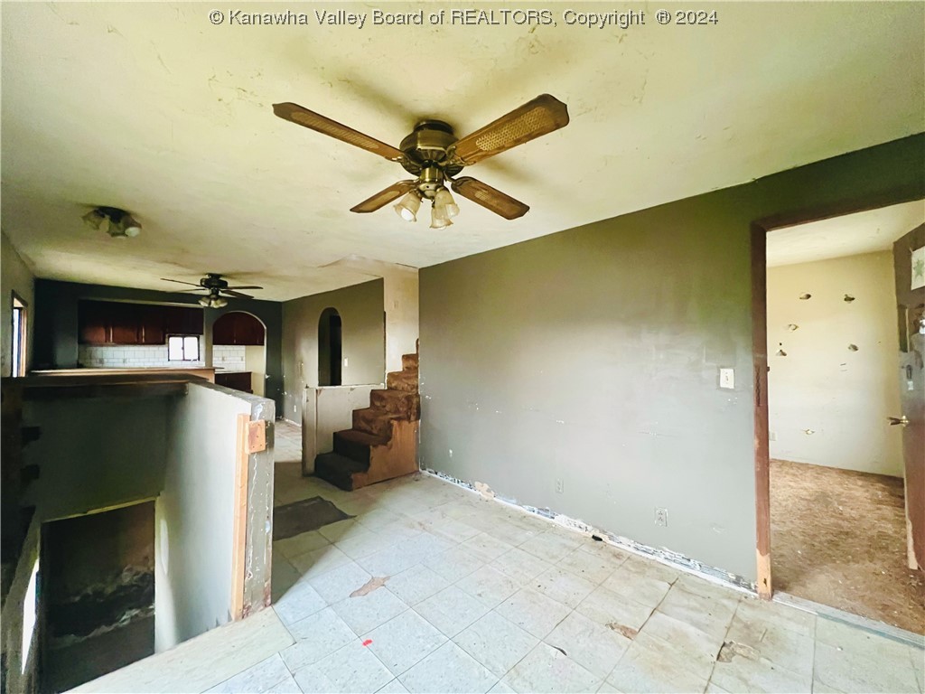 1466 Charleston Road Poca, WV 25159 - Photo 5 of 13 Gallery Image 5