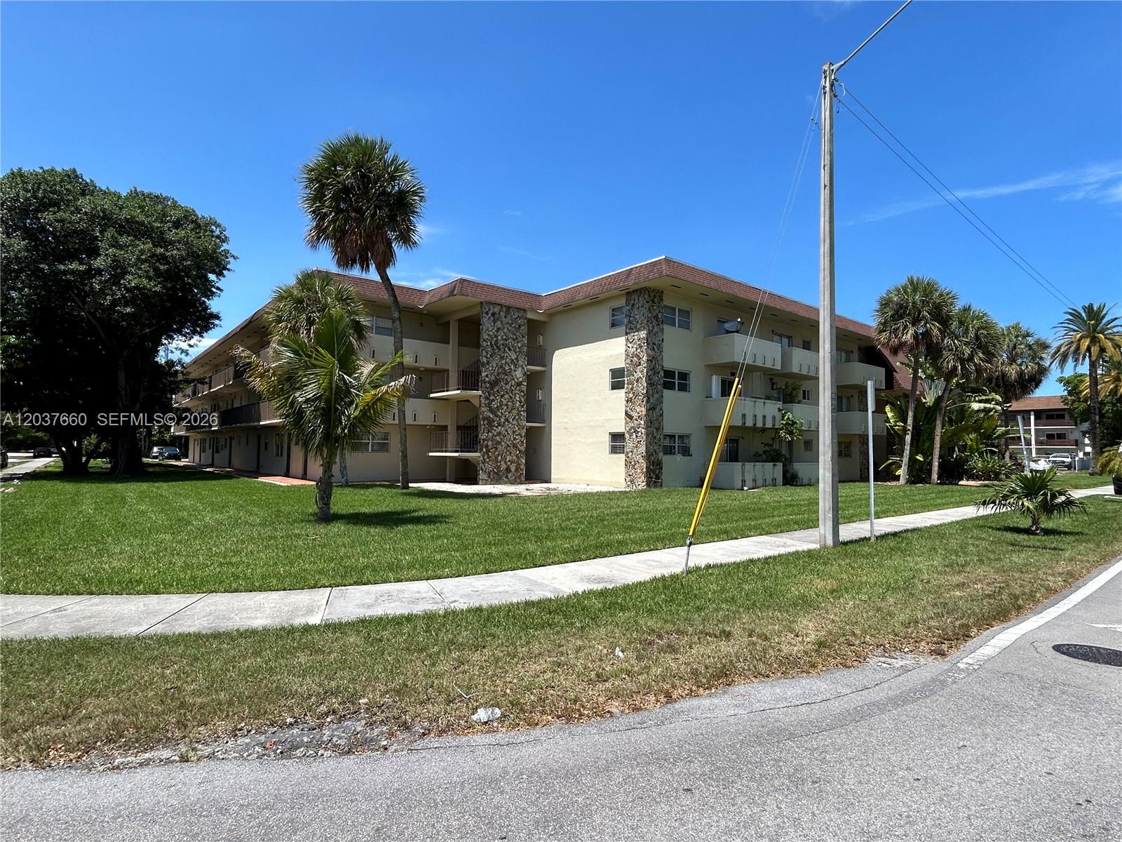 7505 Southwest 82nd Street, Unit 320 Miami, FL 33143 - Photo 36 of 37