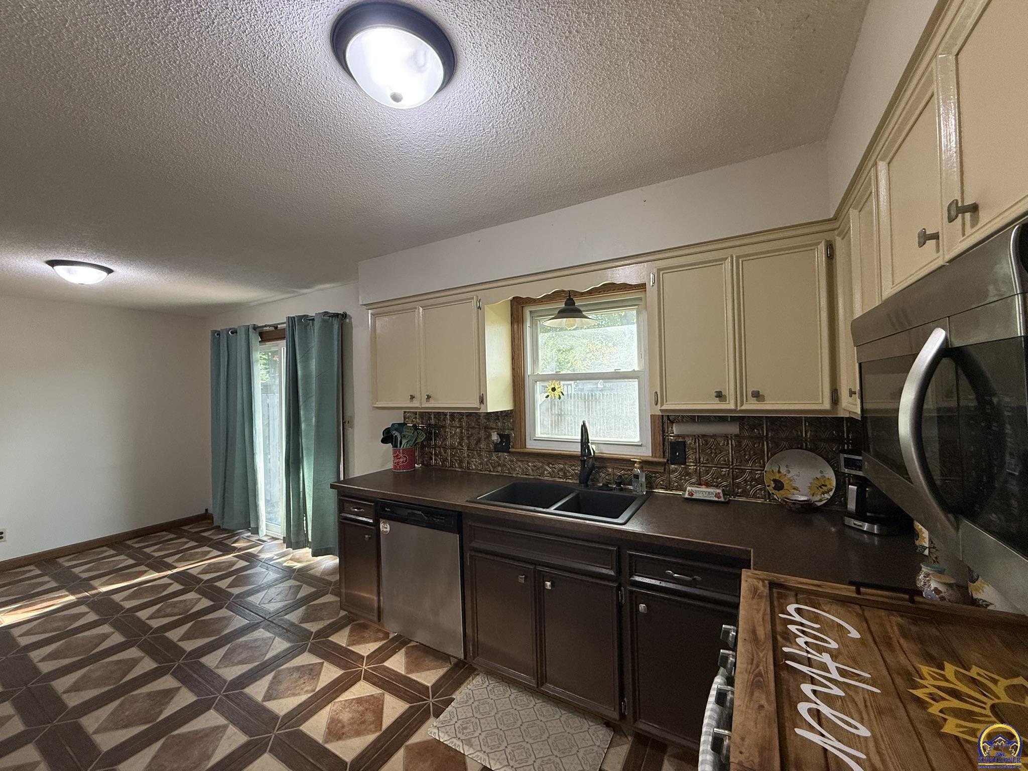 401 Apollo Street Silver Lake, KS 66539 - Photo 12 of 15