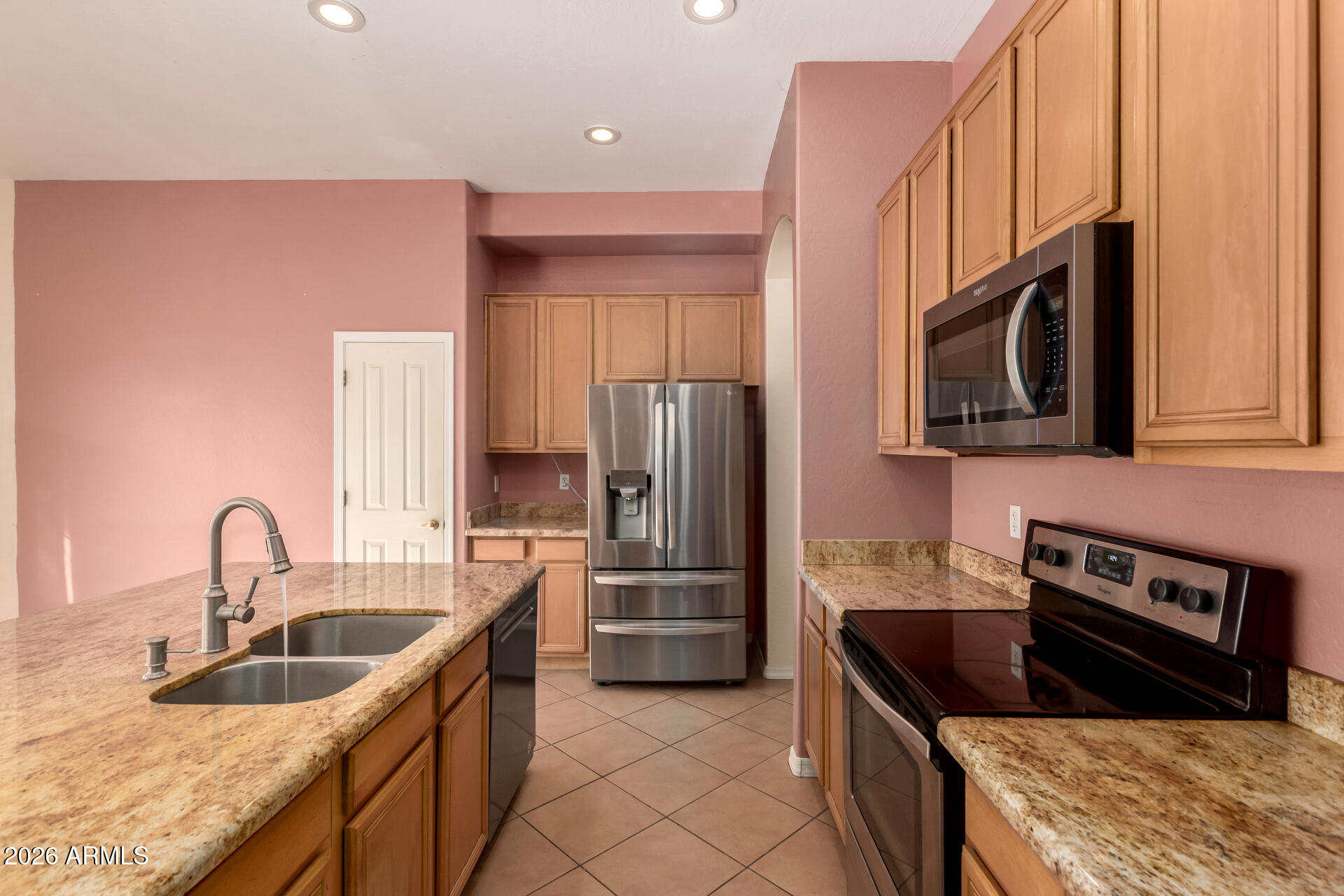 1127 East Joy Ranch Road Phoenix, AZ 85086 - Photo 11 of 45 11 - Joy Ranch