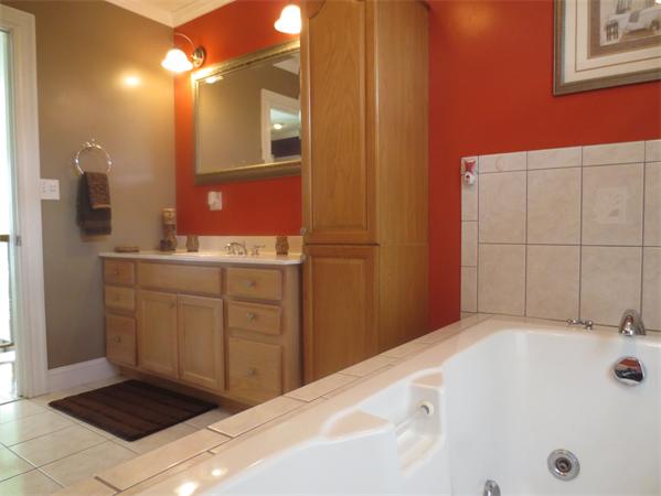 1040 Wood Street Fall River, MA 02721 - Photo 12 of 20 Gallery Image 12