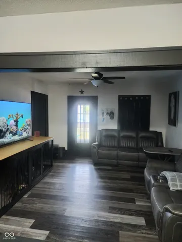 $129,000 | 1327 South 4th Street, Clinton, IN 47842