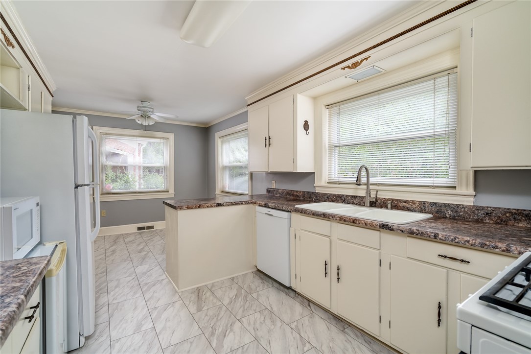 2705 Jackson Square Anderson, SC 29625 - Photo 12 of 39 Gallery Image 12