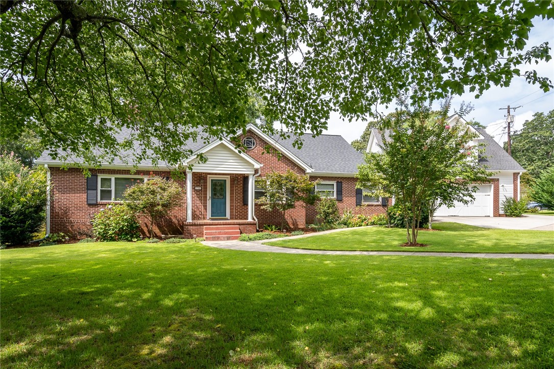 2705 Jackson Square Anderson, SC 29625 - Photo 2 of 39 Gallery Image 2