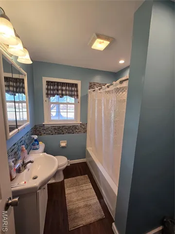 $184,900 | 1011 Voorhees Lane, Brighton, IL 62012