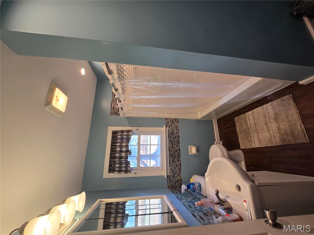 1011 Voorhees Lane Brighton, IL 62012 - Photo 12 of 24