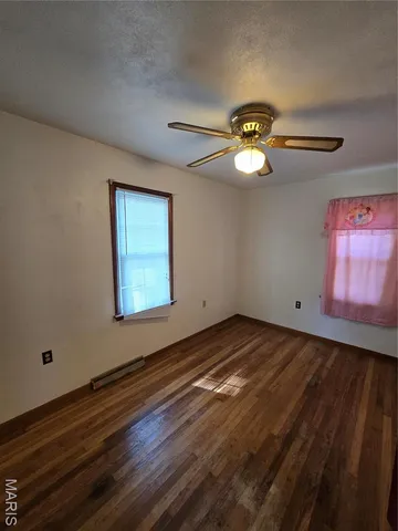 $184,900 | 1011 Voorhees Lane, Brighton, IL 62012