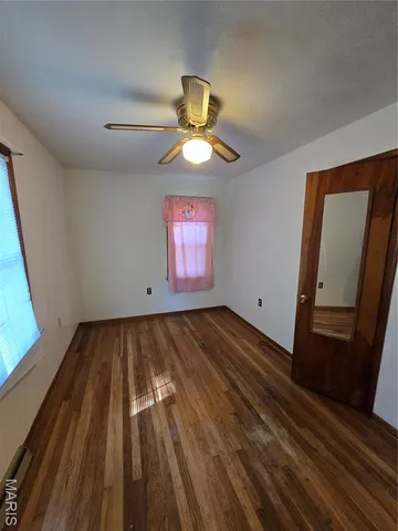 $184,900 | 1011 Voorhees Lane, Brighton, IL 62012