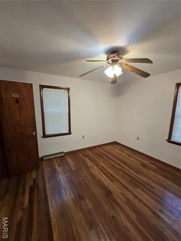 $184,900 | 1011 Voorhees Lane, Brighton, IL 62012