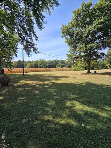 $184,900 | 1011 Voorhees Lane, Brighton, IL 62012