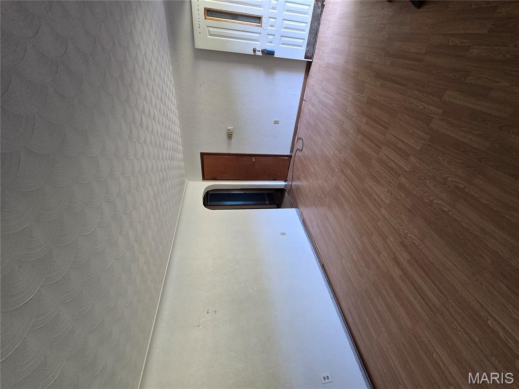 1011 Voorhees Lane Brighton, IL 62012 - Photo 6 of 24