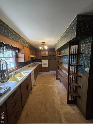 $184,900 | 1011 Voorhees Lane, Brighton, IL 62012