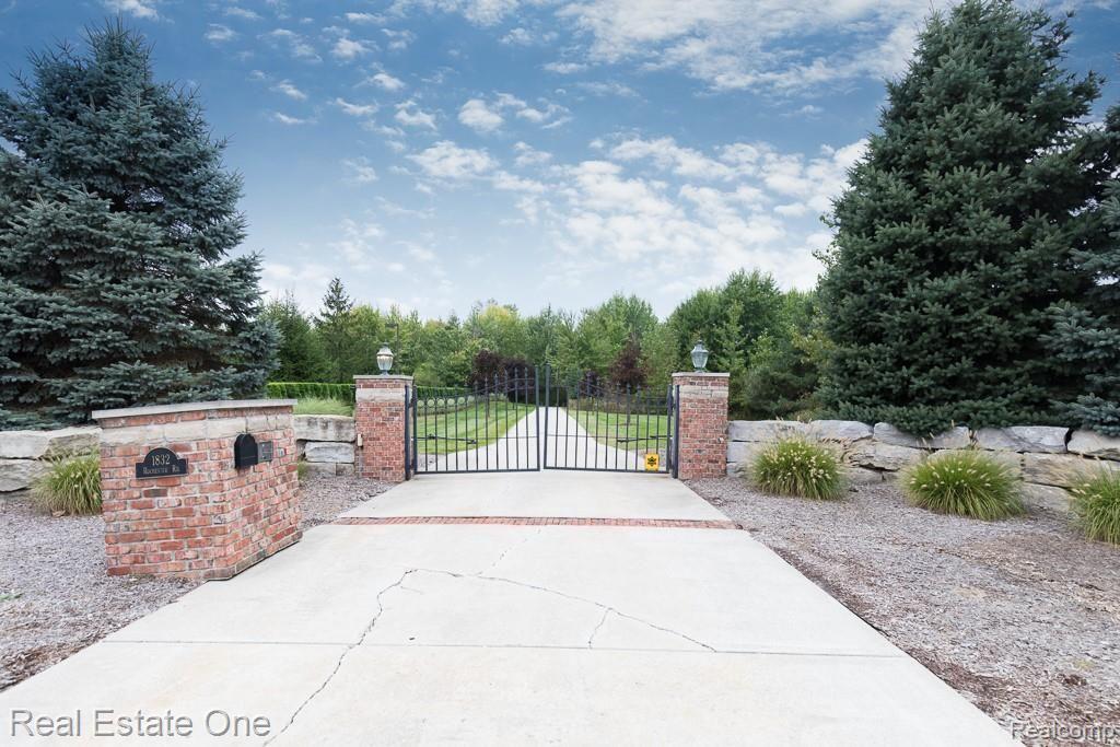 1832 Rochester Road Oakland, MI 48363 - Photo 56 of 62