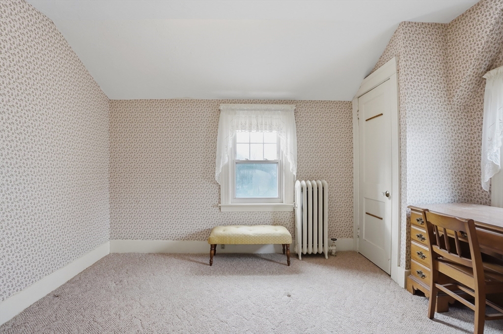 18 Davidson Road Worcester, MA 01605 - Photo 22 of 37