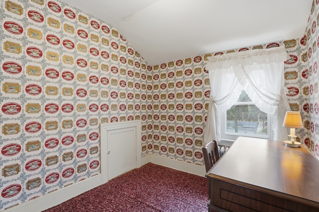 18 Davidson Road Worcester, MA 01605 - Photo 27 of 37