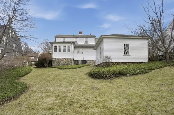 $425,000 | 18 Davidson Road, Worcester, MA 01605