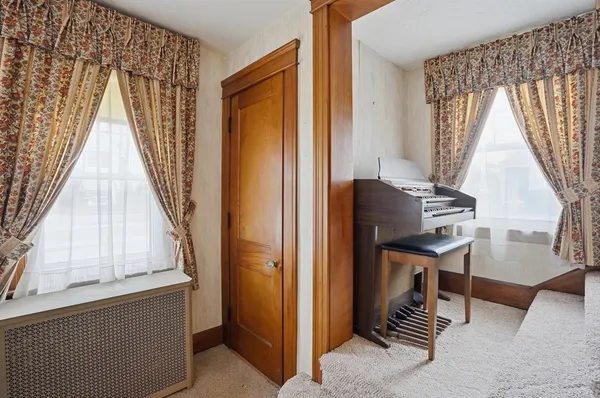 $425,000 | 18 Davidson Road, Worcester, MA 01605