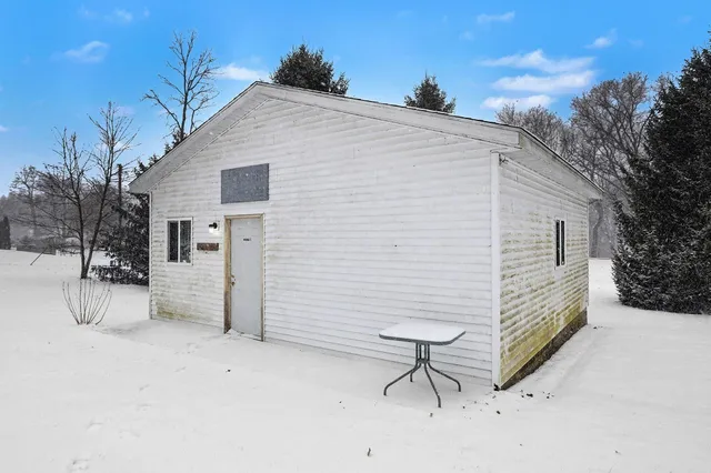 $240,000 | 6757 Marsh Road, Plainwell, MI 49080