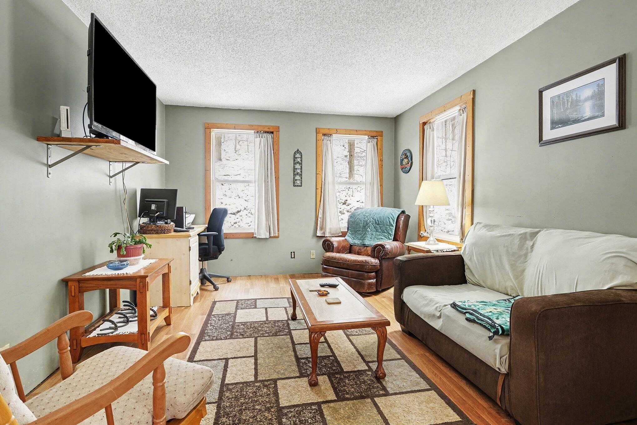 6757 Marsh Road Plainwell, MI 49080 - Photo 6 of 15 003_file_8315