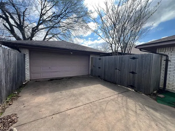 $1,650 | 6403 San Juan Avenue, Fort Worth, TX 76133