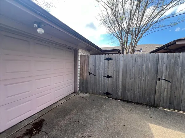 $1,650 | 6403 San Juan Avenue, Fort Worth, TX 76133