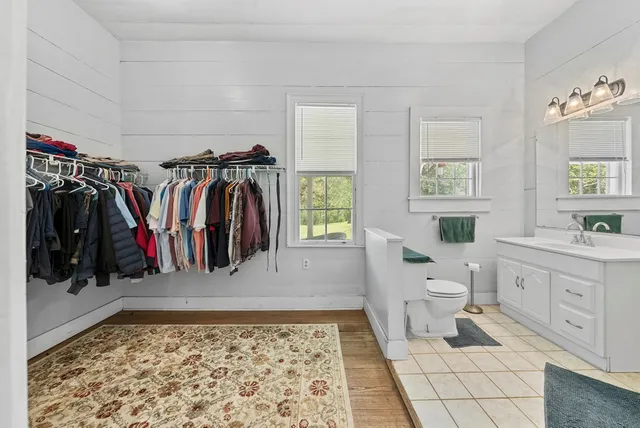 a view of a walk in closet