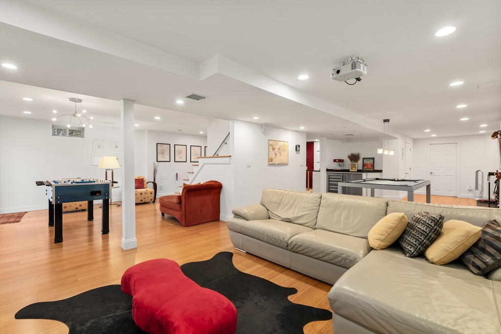 279 Hudson Road Sudbury, MA 01776 - Photo 33 of 42