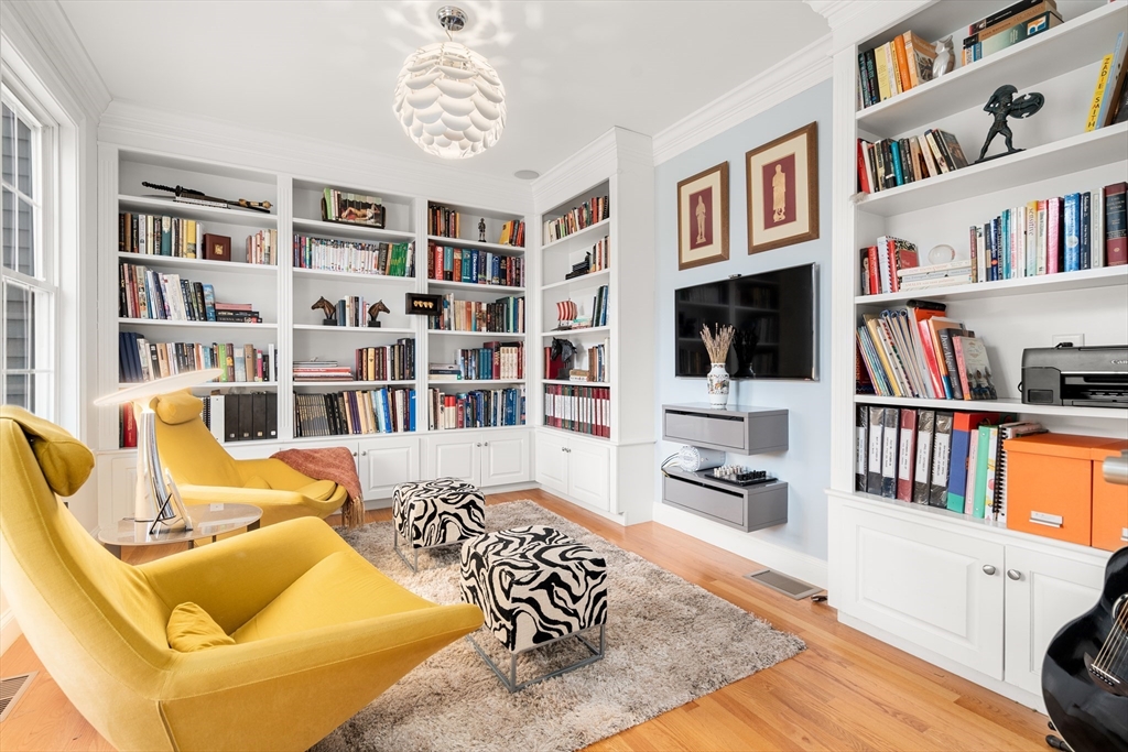 279 Hudson Road Sudbury, MA 01776 - Photo 9 of 42