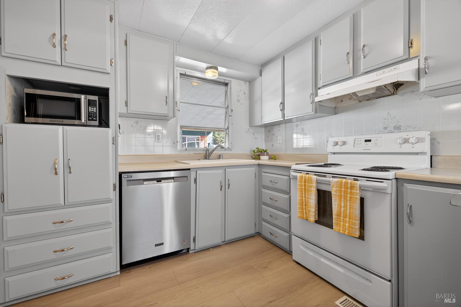 94 Buckwood Place Santa Rosa, CA 95409 - Photo 22 of 66