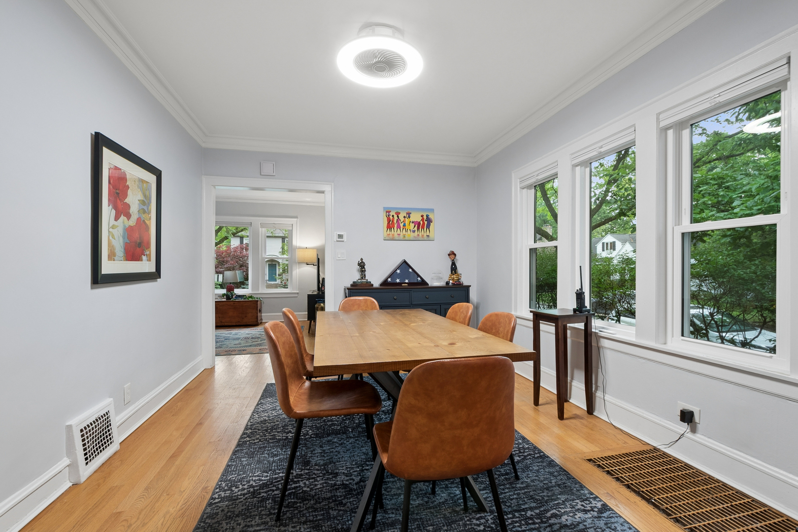 2100 Forestview Road Evanston, IL 60201 - Photo 4 of 29