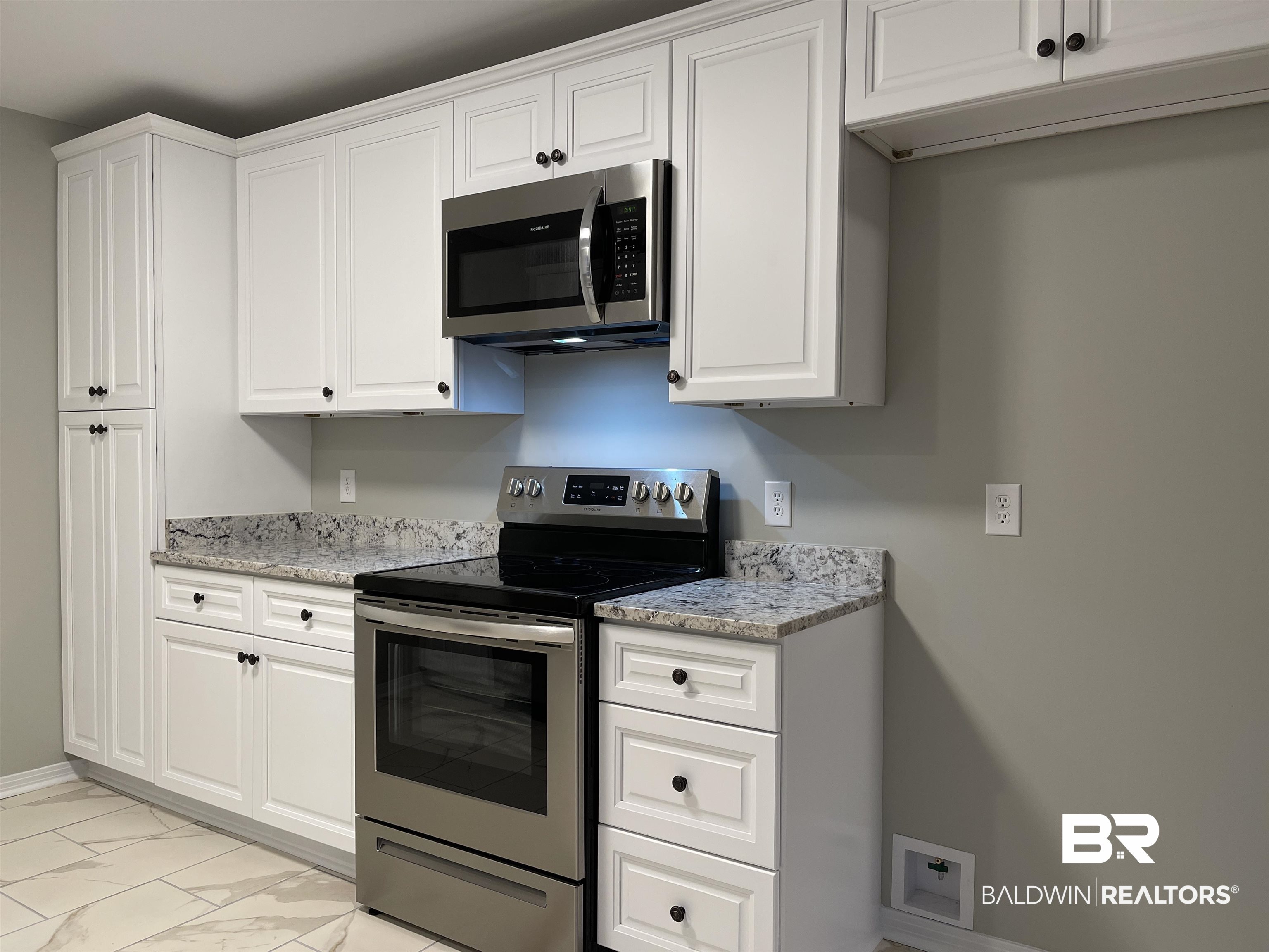 829 Challen Circle North Mobile, AL 36608 - Photo 4 of 40 Gallery Image 4