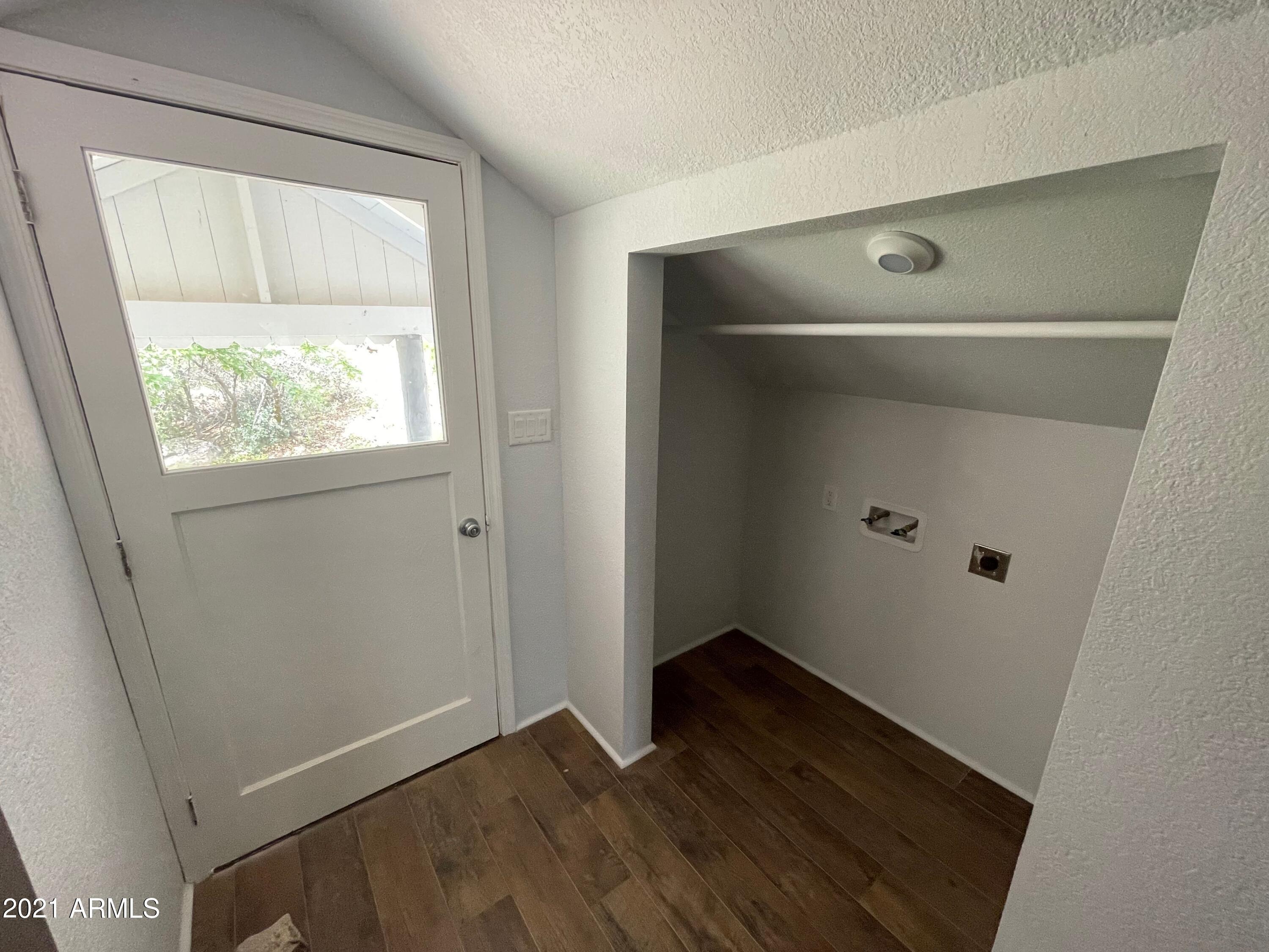 2151 Vista Ridge Road Prescott, AZ 86303 - Photo 6 of 12 2151 Laundry