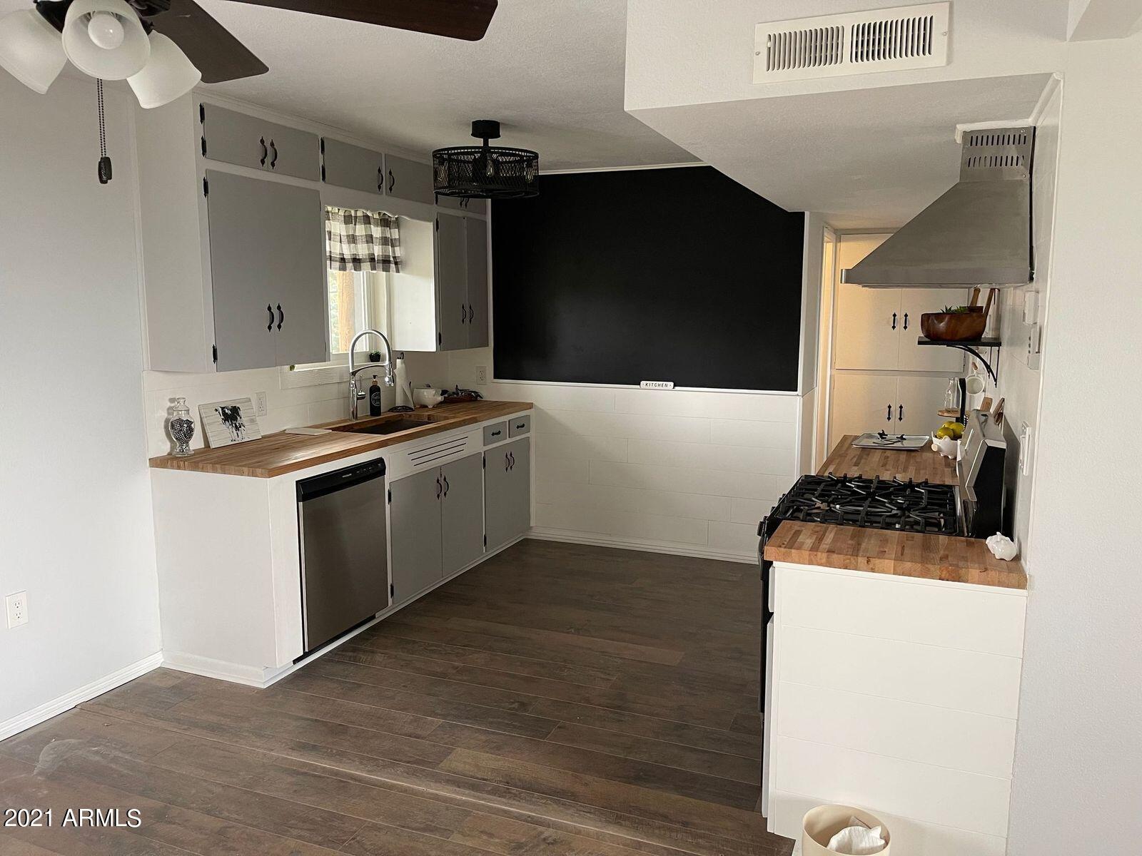 2151 Vista Ridge Road Prescott, AZ 86303 - Photo 8 of 12 2151 Kitchen 2
