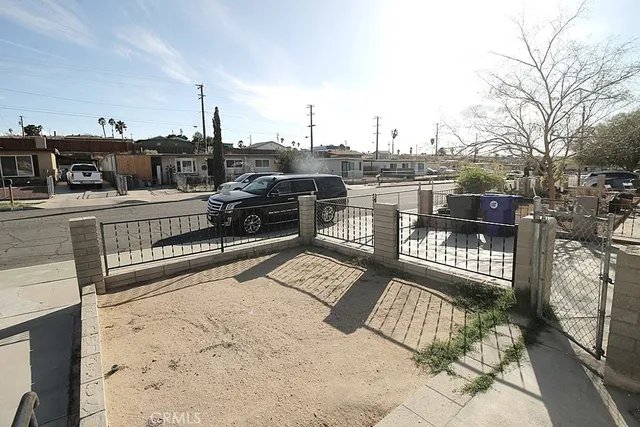 $289,900 | 1111 Taos Drive, Barstow, CA 92311