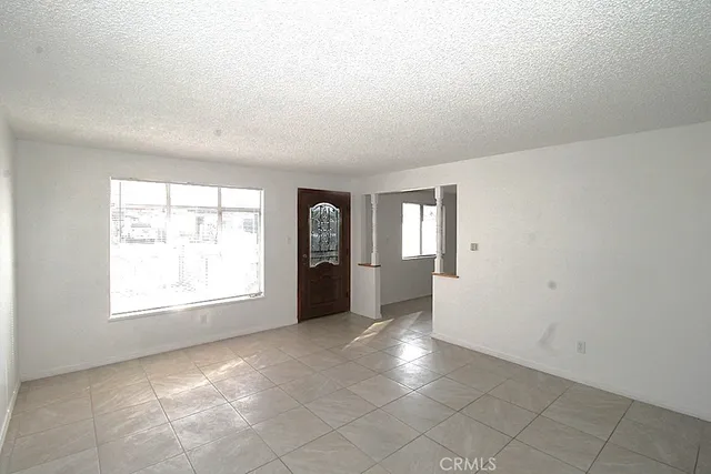 $289,900 | 1111 Taos Drive, Barstow, CA 92311