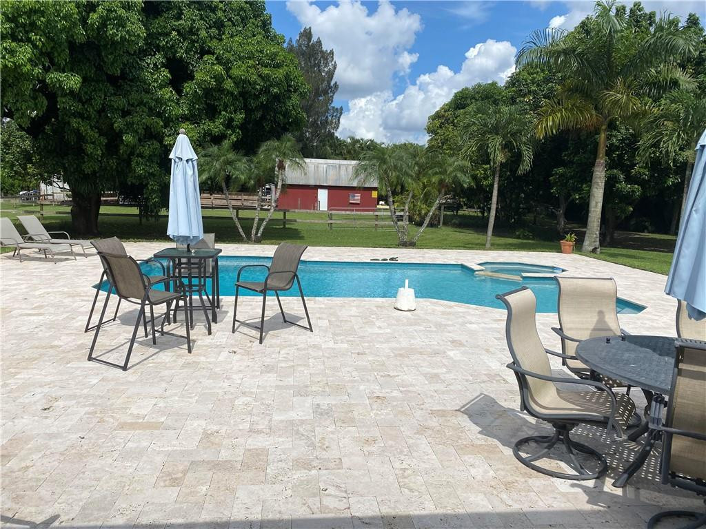 5320 Southwest 164th Terrace Southwest Ranches, FL 33331 - Photo 8 of 22 Photo 9