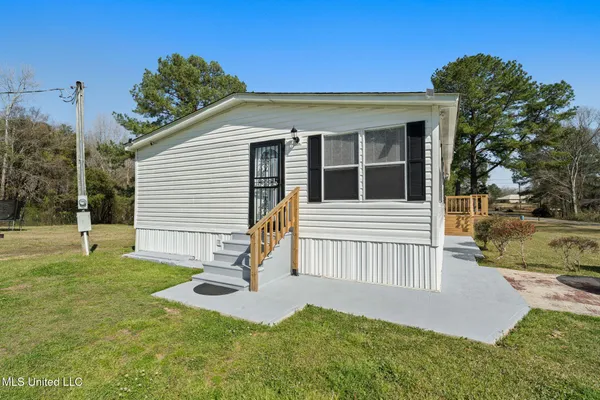 $120,000 | 73 McLeod Lane, Bassfield, MS 39421