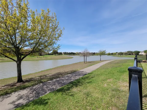$2,900 | 18419 East Morgans Bend Drive, Cypress, TX 77433